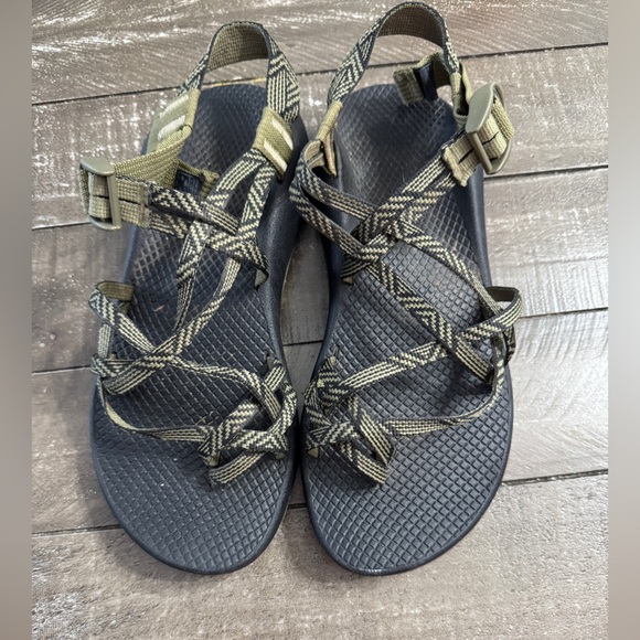 CHACO Women's ZX/2 Classic Army Green Size 9 Strappy Sandal Adjustable - Picture 1 of 8